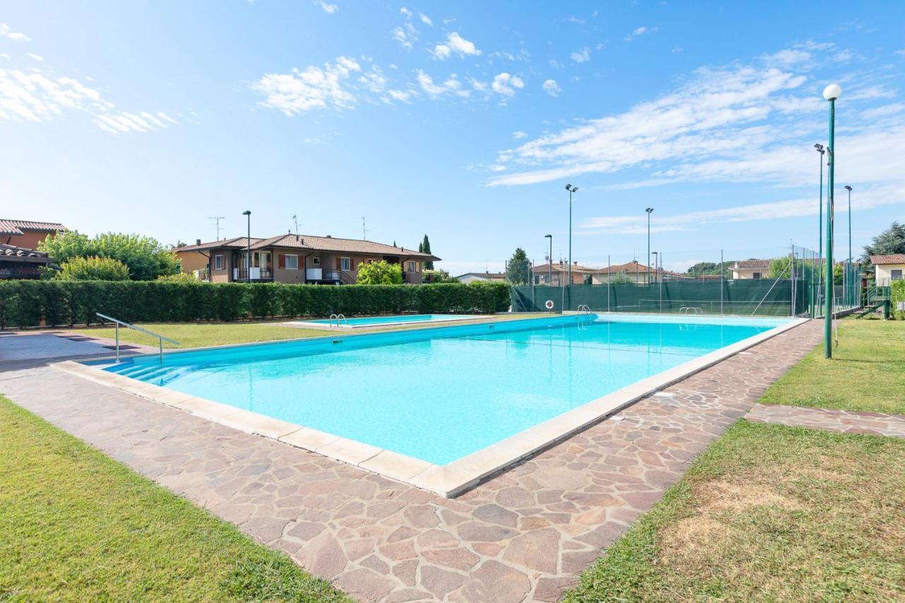 Borgo Adige 12 Apartment By Wonderful Italy Паденге-суль-Гарда Екстер'єр фото